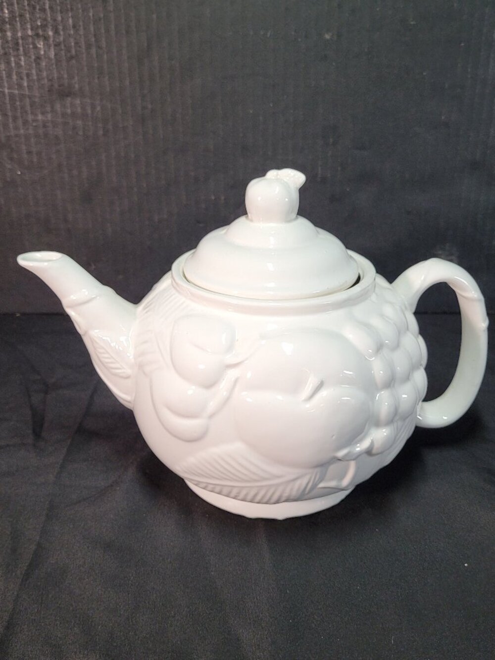 Rosegarden Stoneware Bas Relief Fruit Design White Teapot